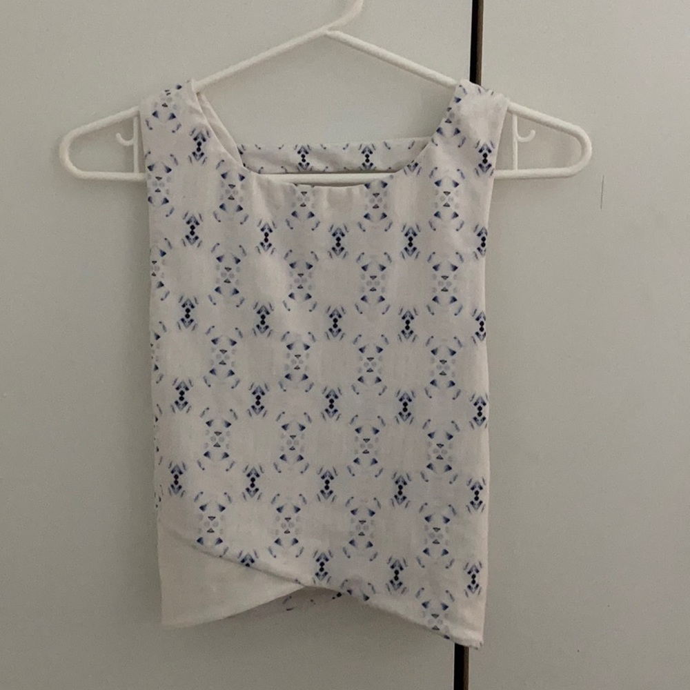 Tight cropped white cropped tank top